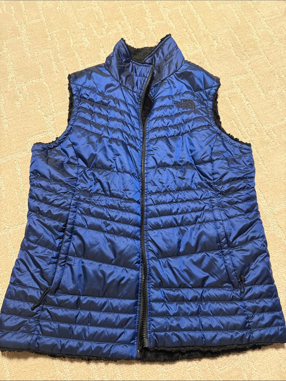 The North Face Women's Royal Blue Quilted Fleece-Lined Reversible Vest